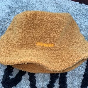 Steve Madden Bucket Hat🤍